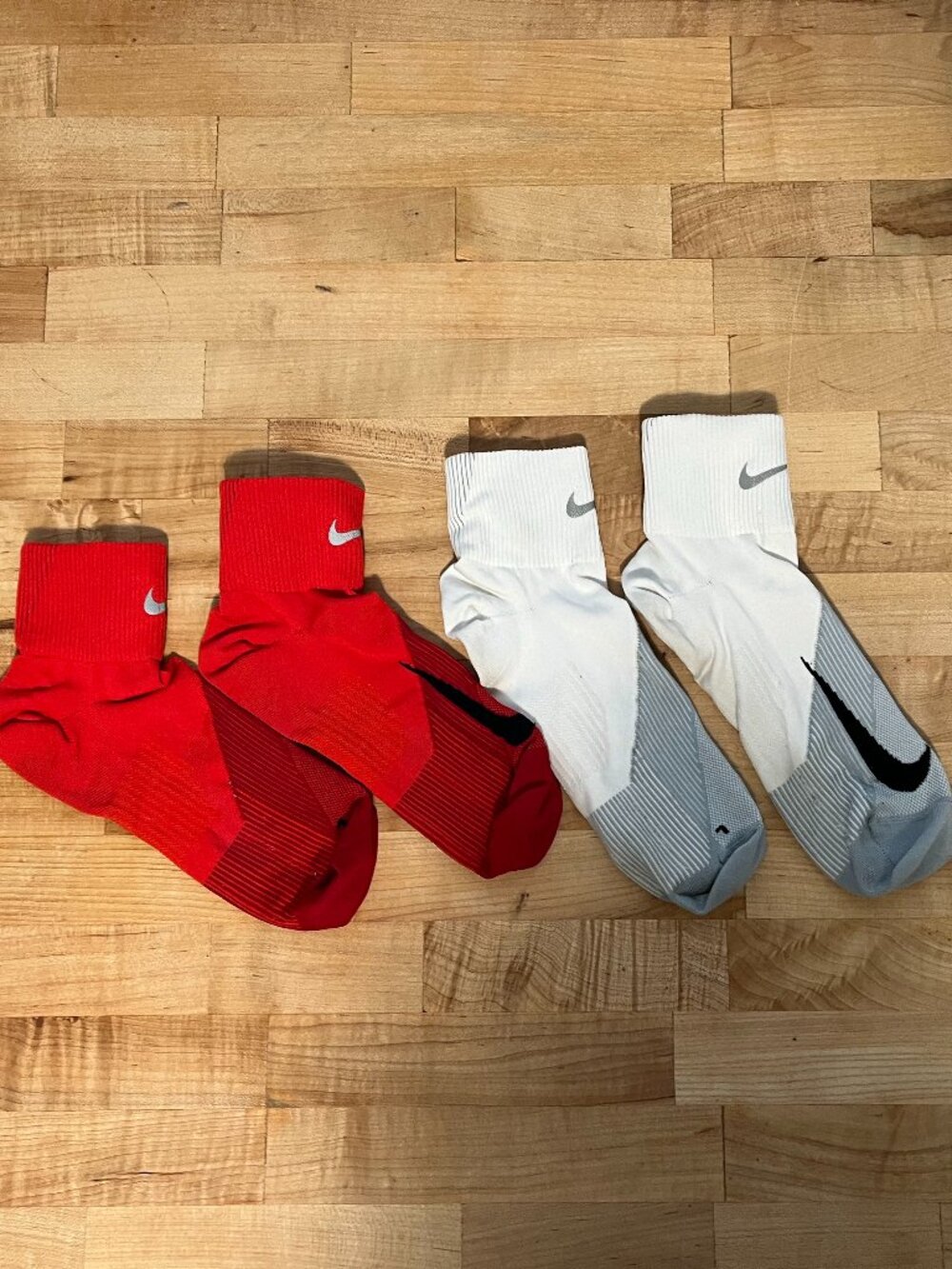 Lot of 2 Men's Medium 8-9.5 Nike Spark Lightweight Dri Fit Quarter Running Socks